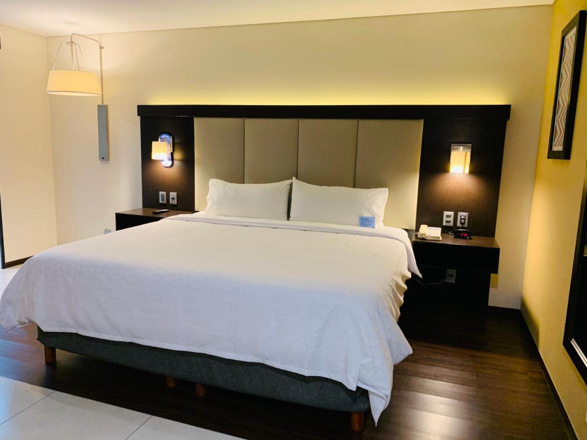 Holiday Inn Express - Mexico Basilica By Ihg Exteriör bild