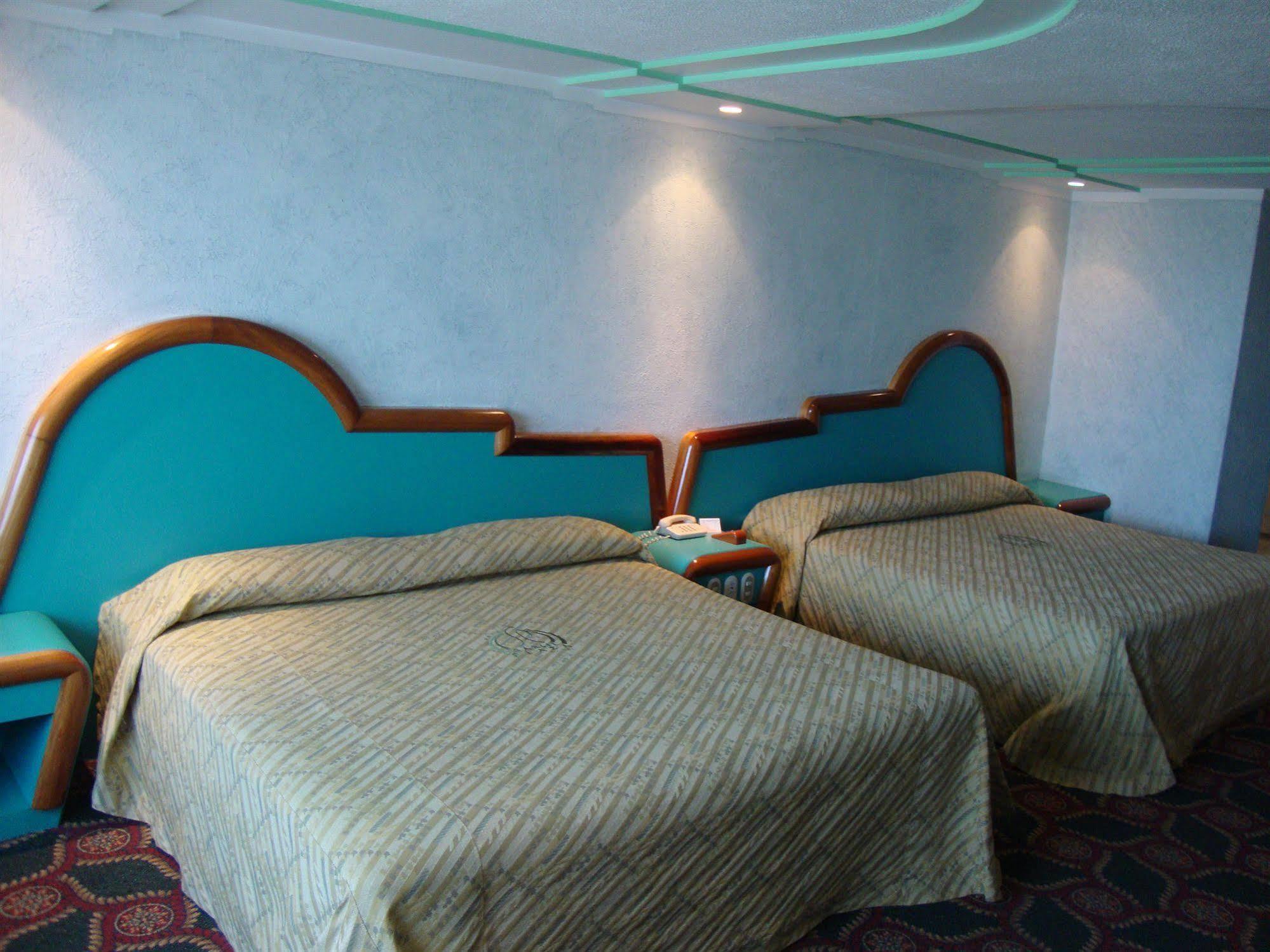 Holiday Inn Express - Mexico Basilica By Ihg Exteriör bild