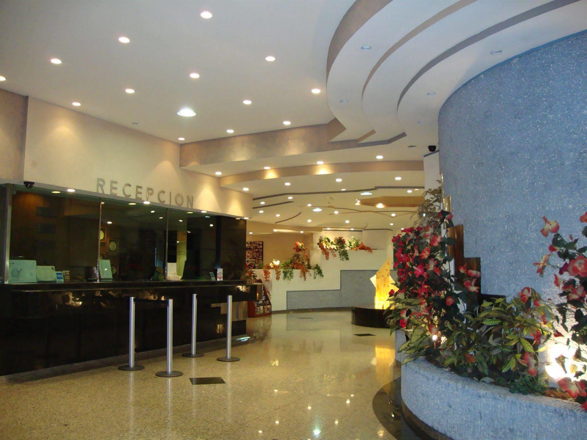 Holiday Inn Express - Mexico Basilica By Ihg Exteriör bild