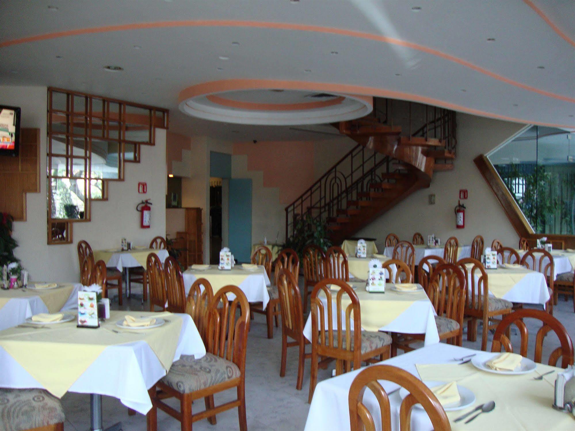 Holiday Inn Express - Mexico Basilica By Ihg Exteriör bild